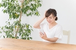 【　サロンの緊急用電話、要ります？　】